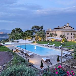 Pietra Campana Italian Villa Orvieto